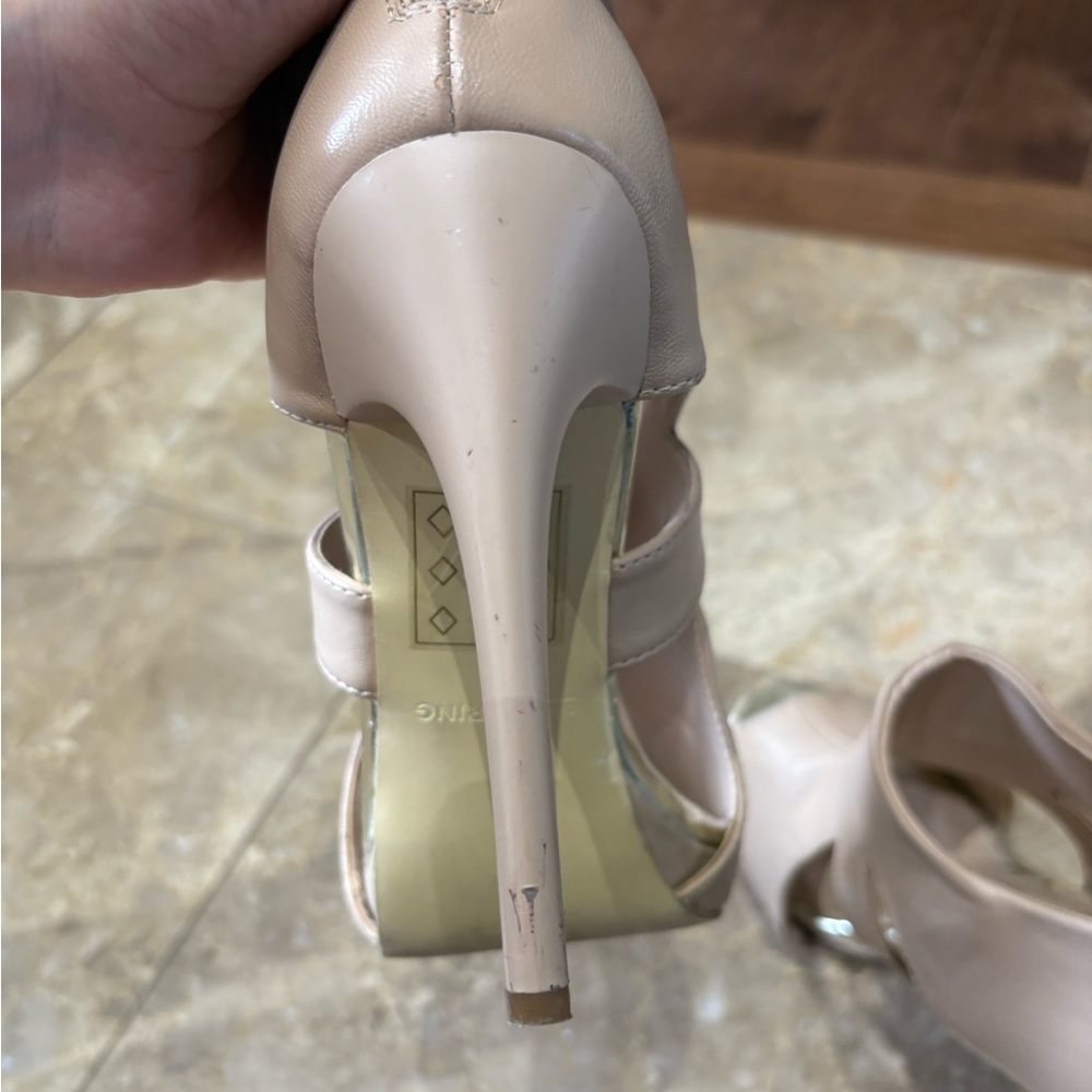 CALL IT SPRING HEELS - Picture 9 of 9
